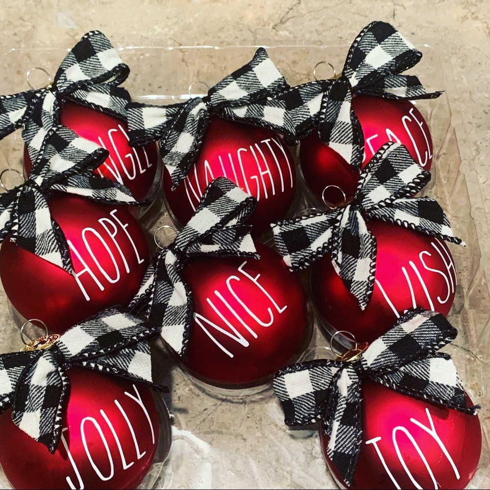 COPY - Set of 8 red farmhouse style Christmas orn…